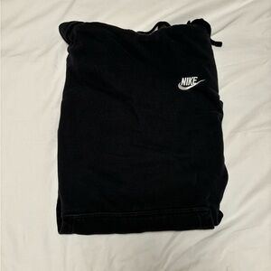 black nike hoodie size L